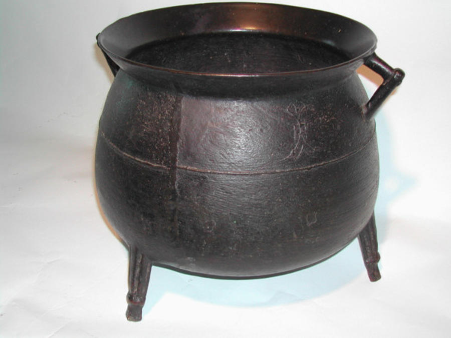 17th Century Bronze Cauldron. English C1670