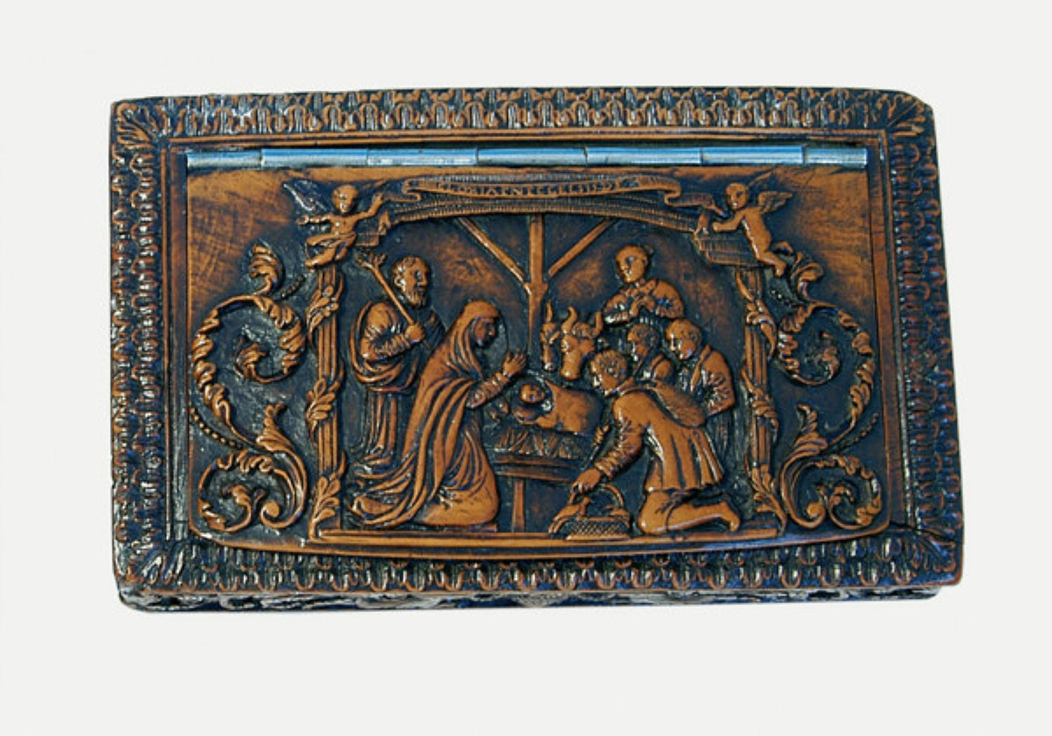 17thc Boxwood Snuff Box carved with 