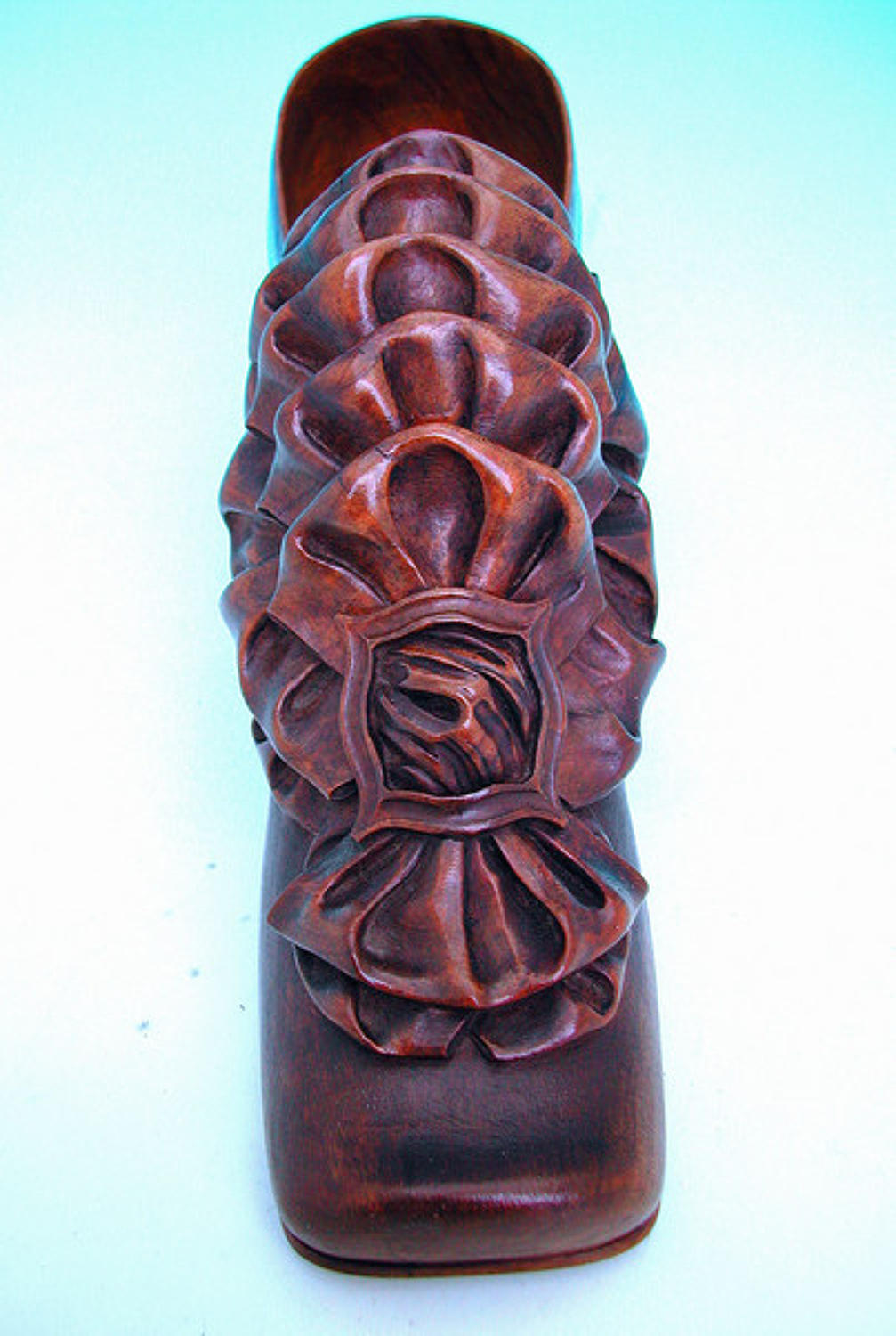 19thc Treen Ladies Carved Shoe . C1840-60.