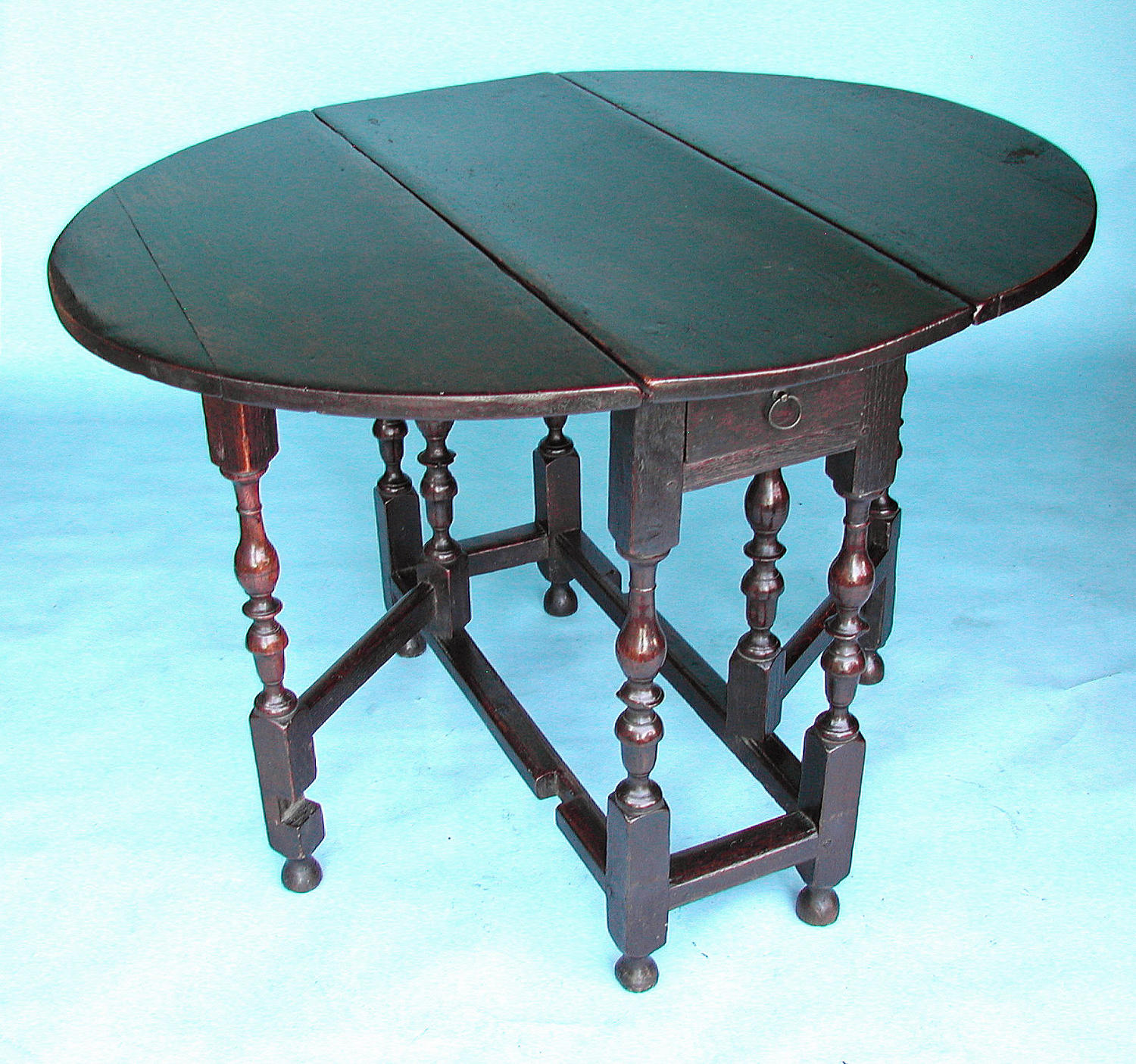 A Late 17thc William & Mary Oak Gateleg Table.  English. C1690- C1700.
