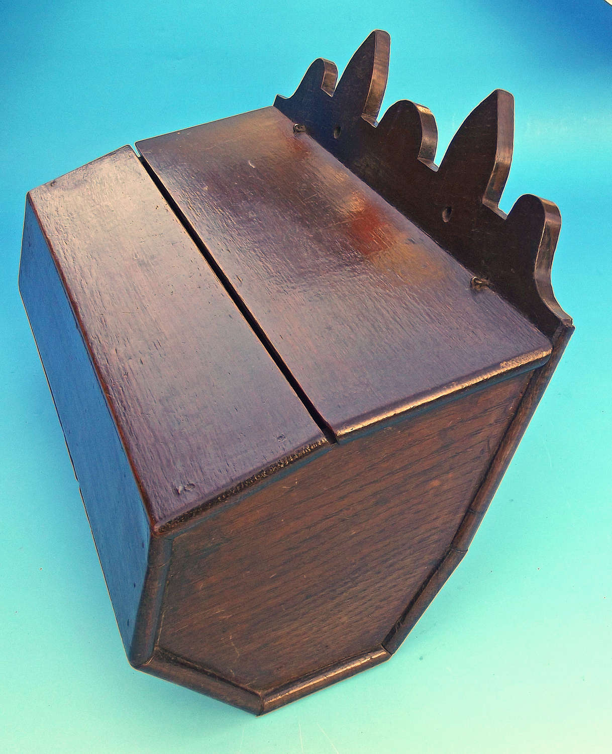 Early 19thc Oak Shaped Lidded Candlebox. English. C1800-20.