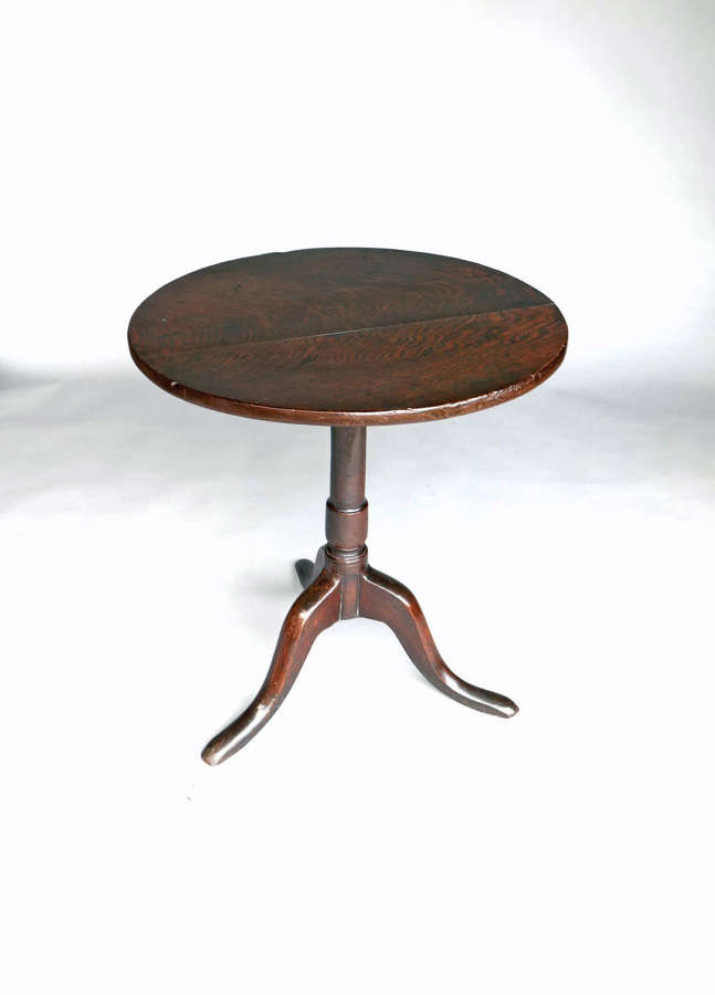 Antique Oak Furniture 18thc Tripod Table With Quarter Cut Top. English