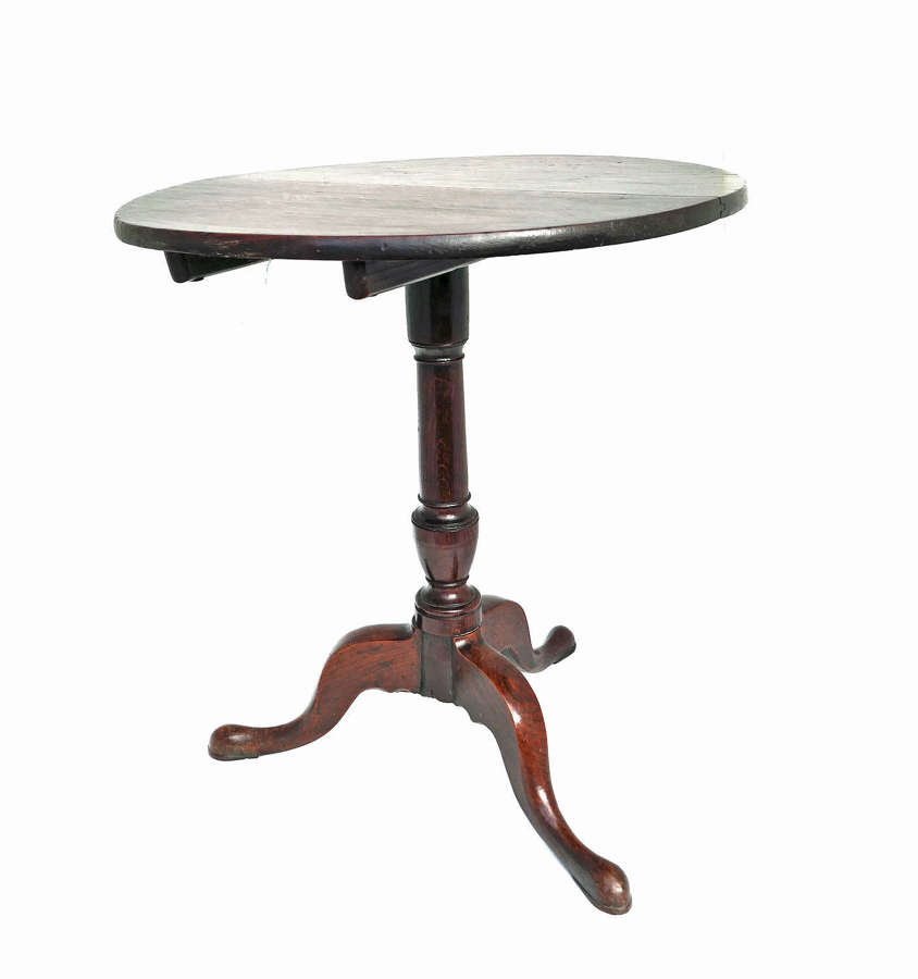 Antique 18thc Oak Tripod Table Of Bold Proportion And Fine Colour.