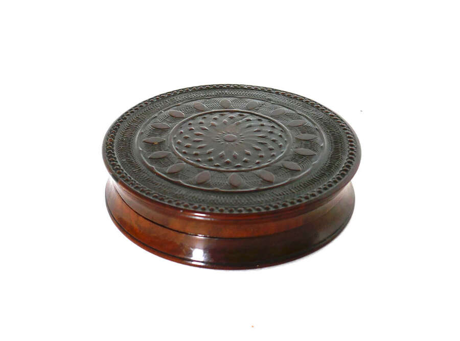 Antique Early Treen 19thc Laburnum Engine Turned Decorated Snuff Box. Scottish C1820-40.