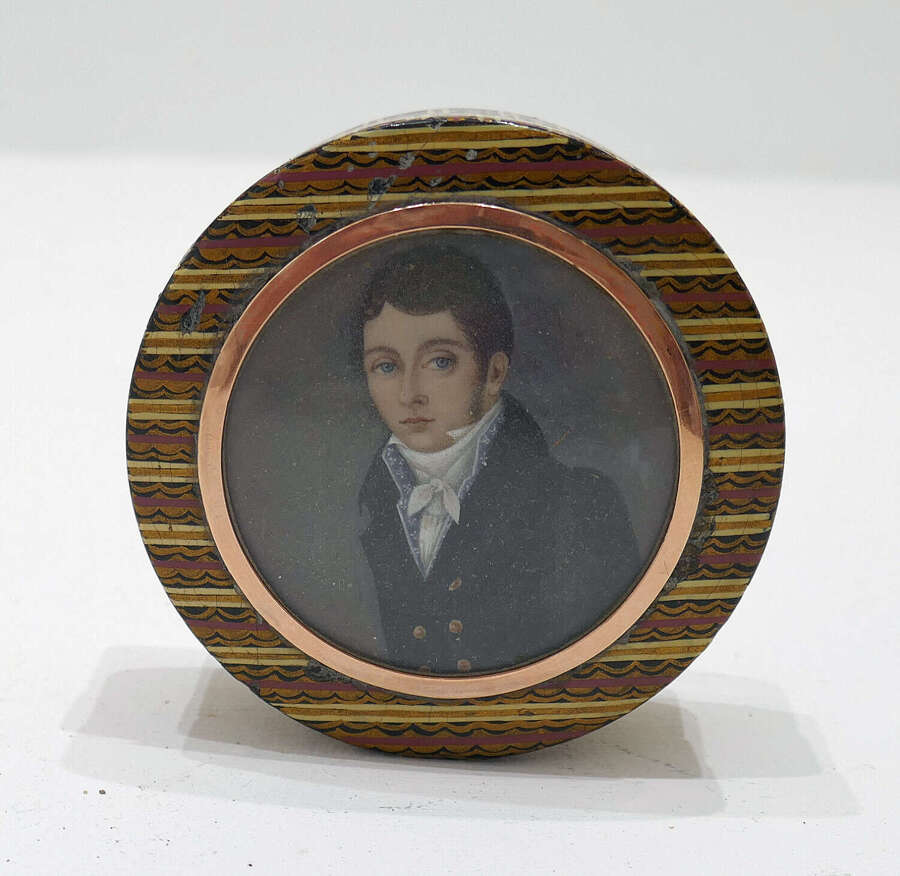 Antique Treen 19thc Regency Lacquered Box With Portrait Of A  Man, Set Within A Gold Frame