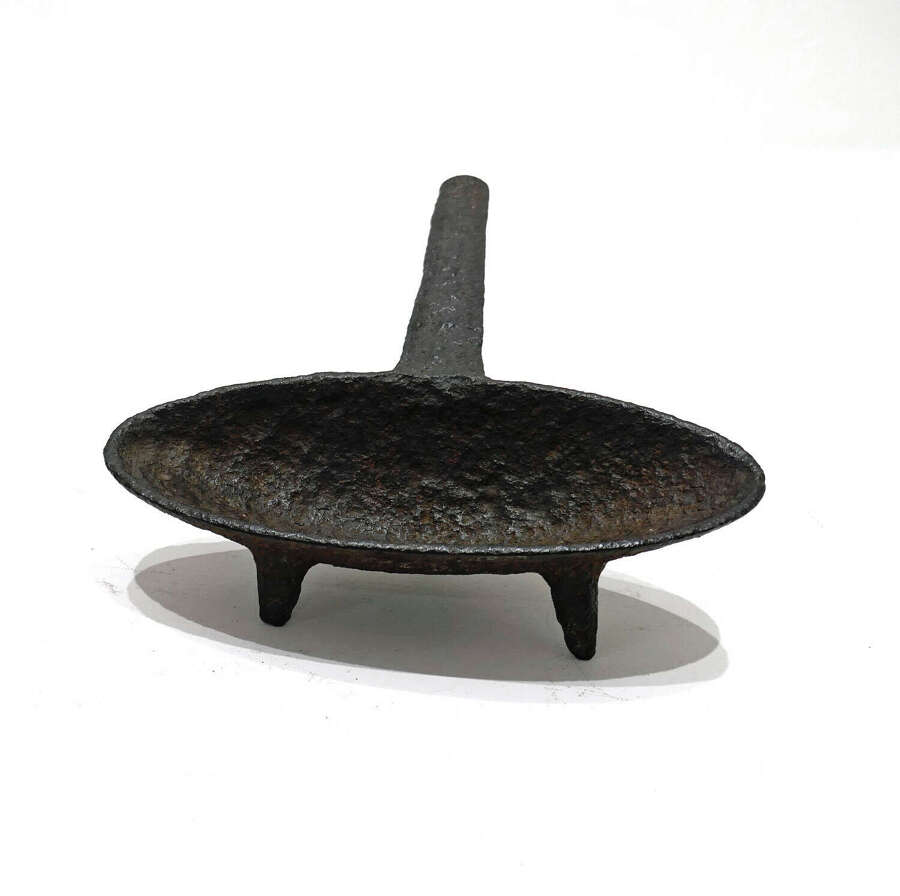 Antique Early Metalware 17thc Cast Iron Down Hearth Grisset. English C1670-90
