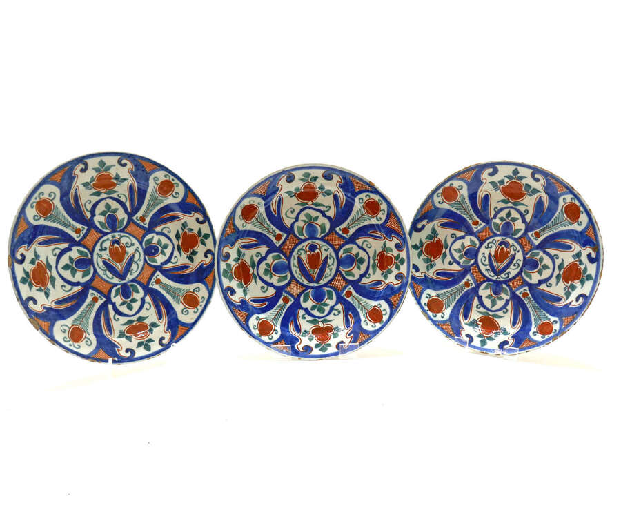 Antique Pottery 18thc Three Polychrome Dutch Delft Plates Decorated With Flower Design.